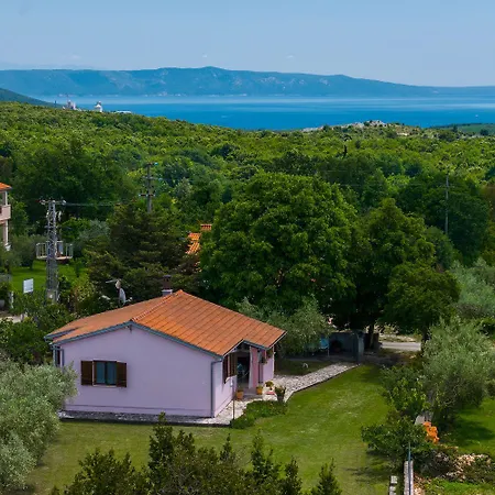 Komplett Umzaeuntes Mit Klima, Wlan *