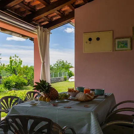 Komplett Umzaeuntes Mit Klima, Wlan