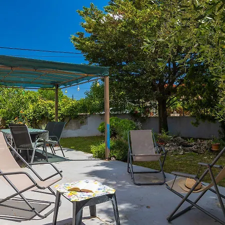 Komplett Umzaeuntes Mit Klima, Wlan Prázdninový dům