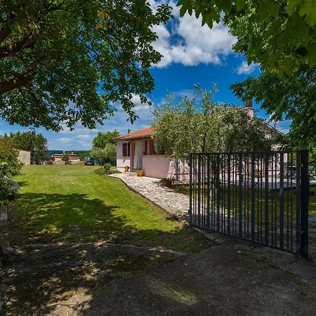 Сasa de vacaciones Komplett Umzaeuntes Mit Klima, Wlan