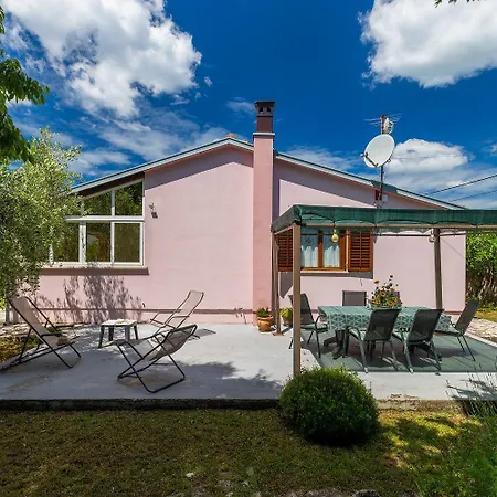 Komplett Umzaeuntes Mit Klima, Wlan Prázdninový dům *